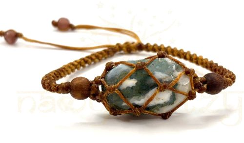 Handmade, Natural, &AMP;AMP; Beautiful Faceted Green Jade Tumbled Gemstone Macrame Healing Unisex Bracelet