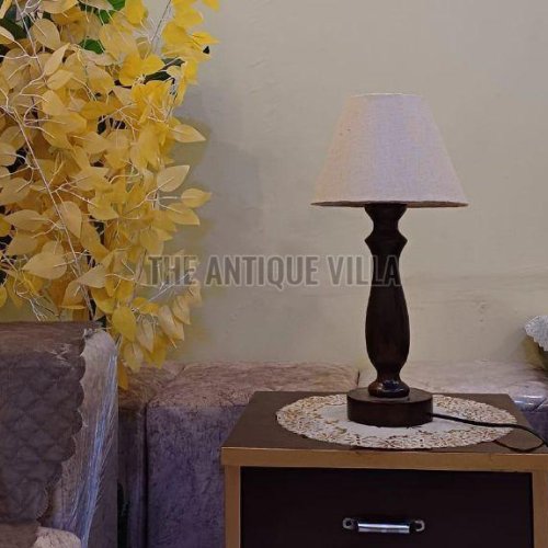Modern Sleek Bedroom Table Lamp