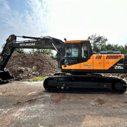 Hyundai R215 Smart Plus Excavator