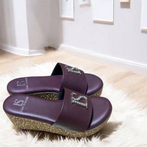 Ls Maroon Vegan Leather Ladies Heel