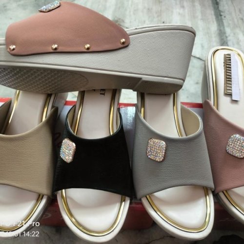 Casual Wear Wedge Heel Ladies Sandal