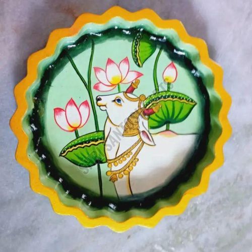 Wooden Round Cow Plate