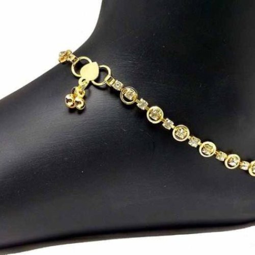 Elegant Gold Diamond Anklet