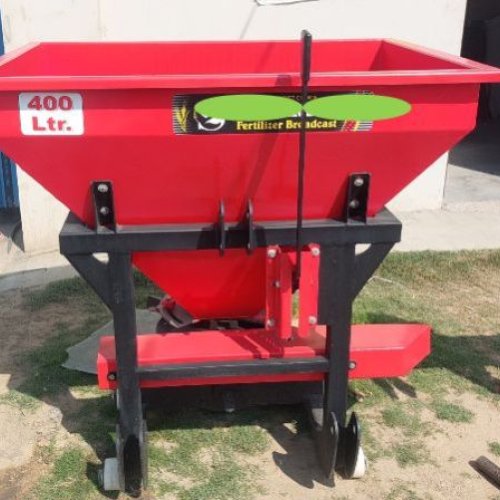 Fertilizer Broadcaster