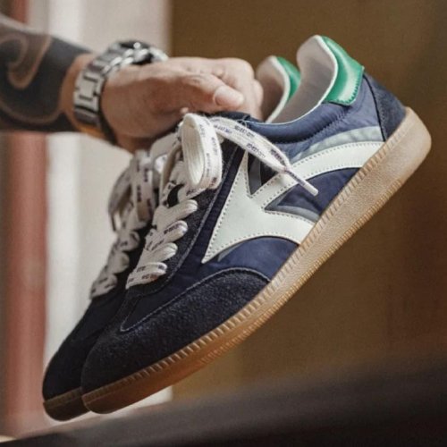 Signature Men Classic Sneaker