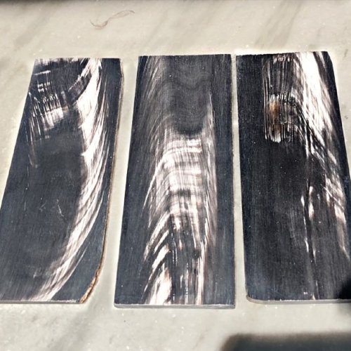 Black with White Stripe Buffalo Horn Plates