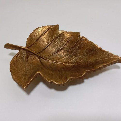 Golden Decorative Leaf Platter Golden Decorative Leaf Platter