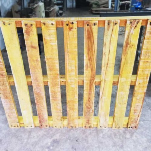 Two Way Entry Jungle Wood Pallet