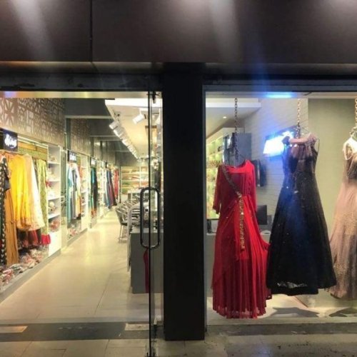 Showroom Construction Services