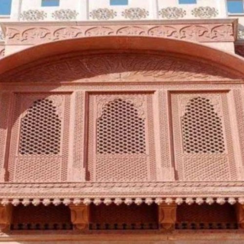 7x8x2 Feet Sandstone Jharokha Article