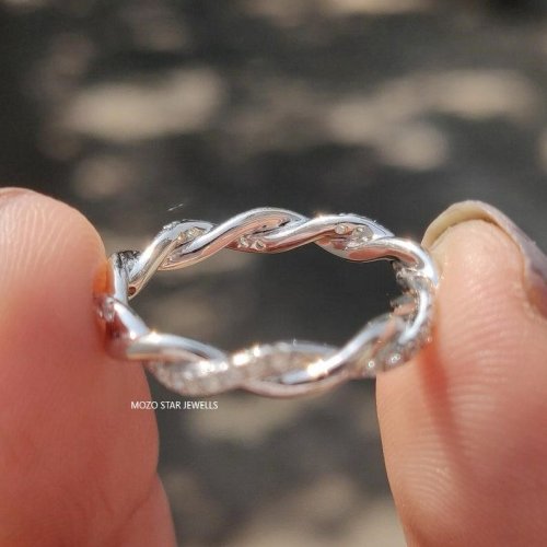 Sliver Round Moissanite Diamond Ring