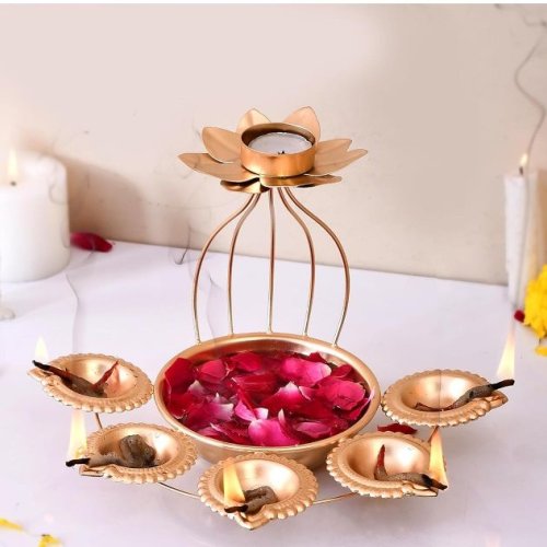 Iron Golden Tealight Candle Holder