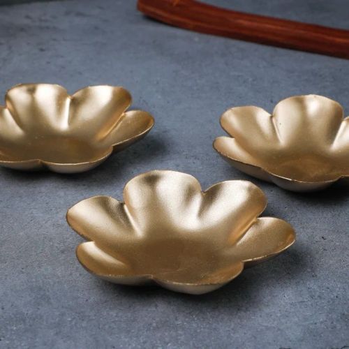 Elegant Floral Floating Candle Holder – Gold-Plated Diya for Diwali and Home Decor