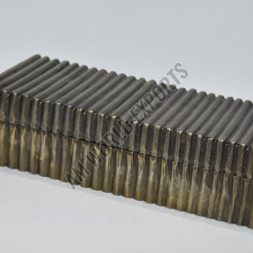 Long Rectangular Ribbed Jewelry Box