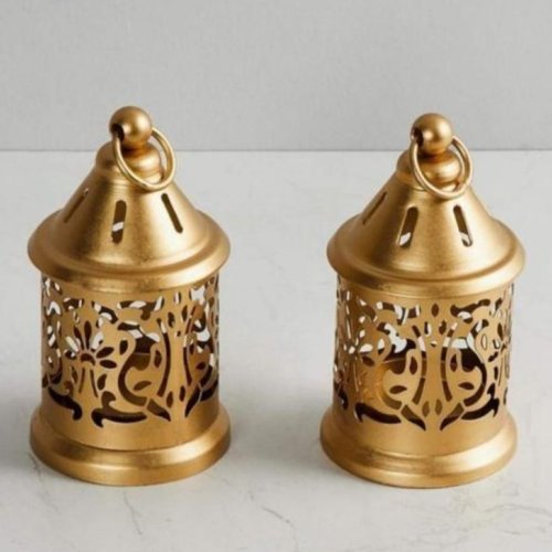 Lanterns & Hanging Decor