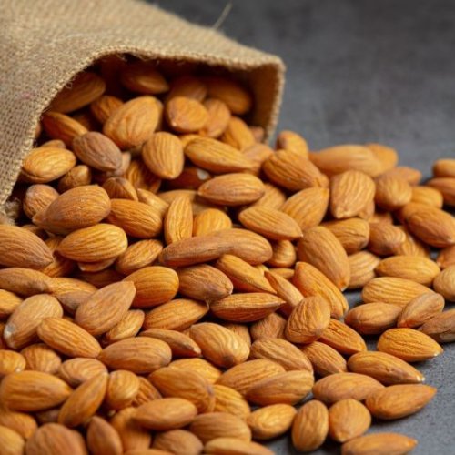 Almond Nuts
