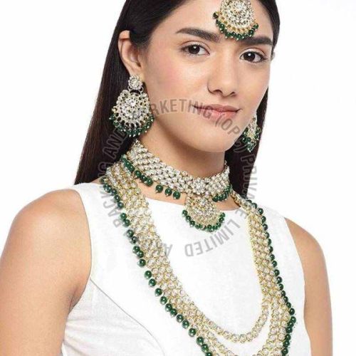 Pearl Chain Bridal Maang Tikka