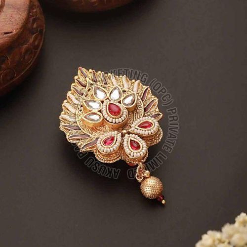 Traditional Kundan Work Saree Brooch