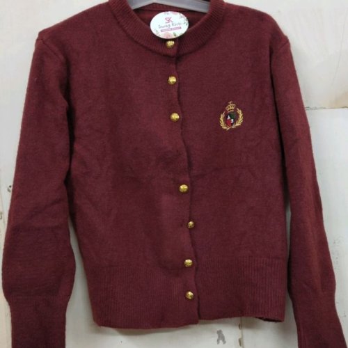 Maroon Ladies Woolen Cardigan