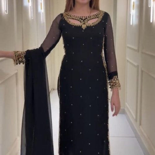 Ladies Party Wear Suits