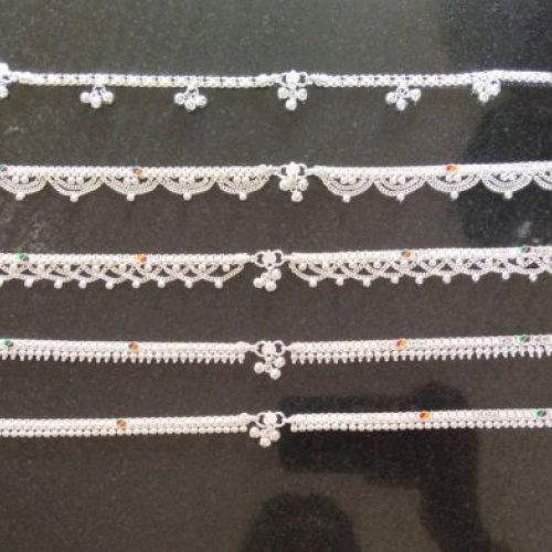 Ladies Trending Silver Anklets