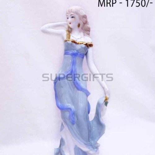 Polyresin Lady Figure Statue
