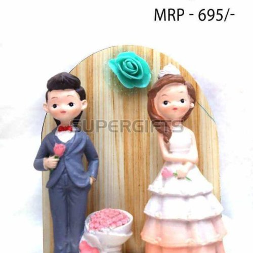 Romantic Couple Miniature Showpiece