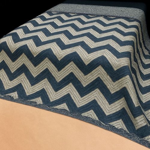 Black &AMP; White Premium Ultrasonic Double Bed Reversible Comforter