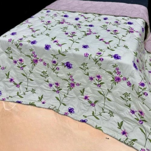 Cream &AMP; Purple Premium Ultrasonic Double Bed Reversible Comforter