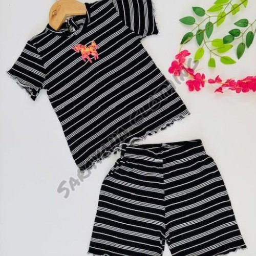 Girls Striped Top &AMP; Shorts Set