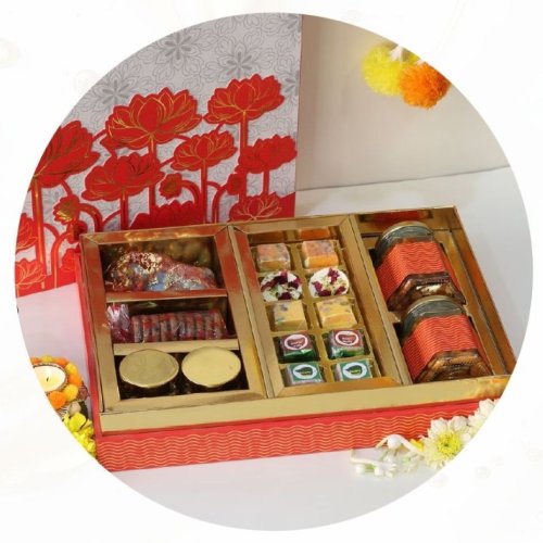 Lotus Grandeur Gift Box