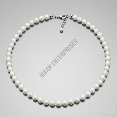 Simple Single Strand Pearl Necklace