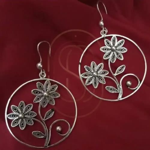 Handcrafted Silver Filigree Earring with Floral Design