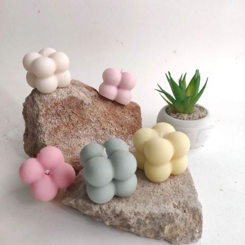 Multicolor Soy Wax Aurelia Bubble Candle