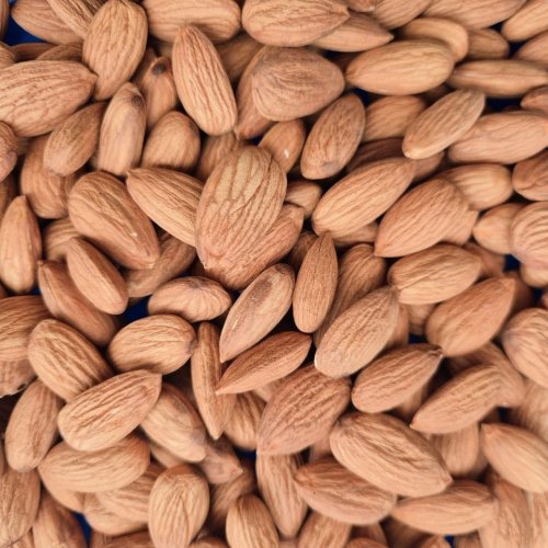 90 California Almonds