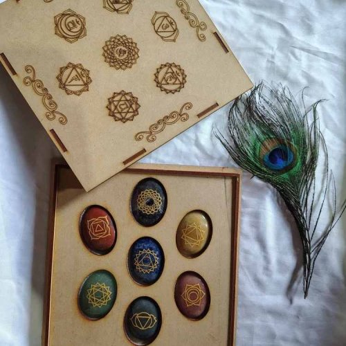 7 Chakra Palm Stone Set