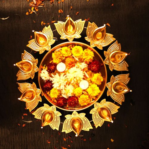 16 Inch Gold Lotus Shape Brass Diya Urli Bowl