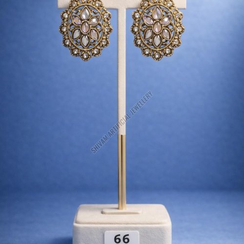 Antique Finish Kundan Petal Stud Earrings