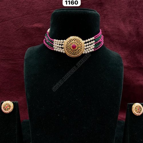 Pearl Beaded Antique Round Pendant Choker Set