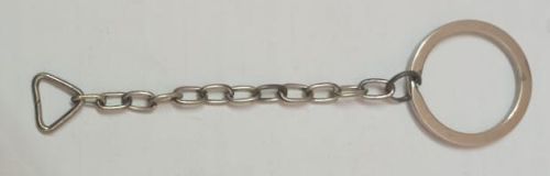 Key Ring 25 Mm with Chain 40 Mm with Triangle in Nickle