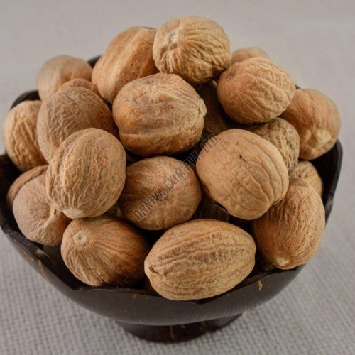 Natural Whole Nutmeg