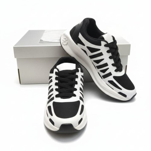 Lightweight Black and White Mens Sports Shoes