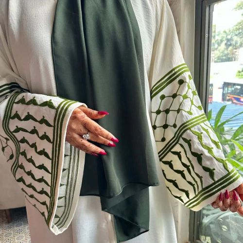 White Green Embroidery Sleeve Abaya Burkha