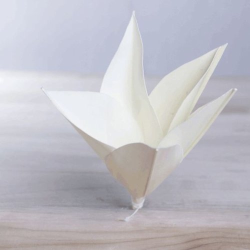 Jumbo Palm Lily Flower Stick