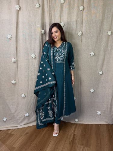 Womens Embroidered Kurta Pant Dupatta Set