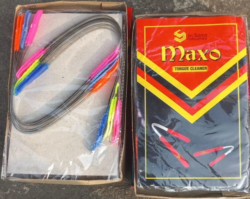 Maxo Stainless Steel Tongue Cleaner