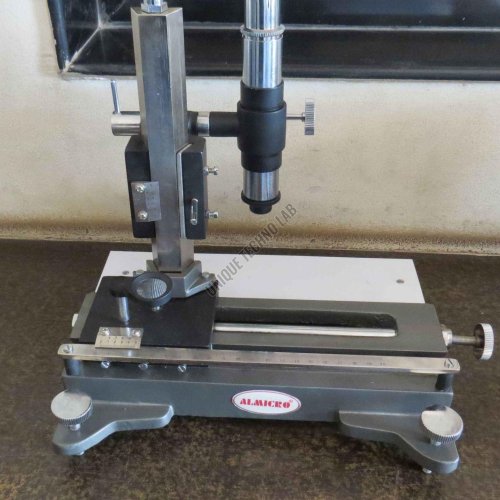 Travelling Microscope