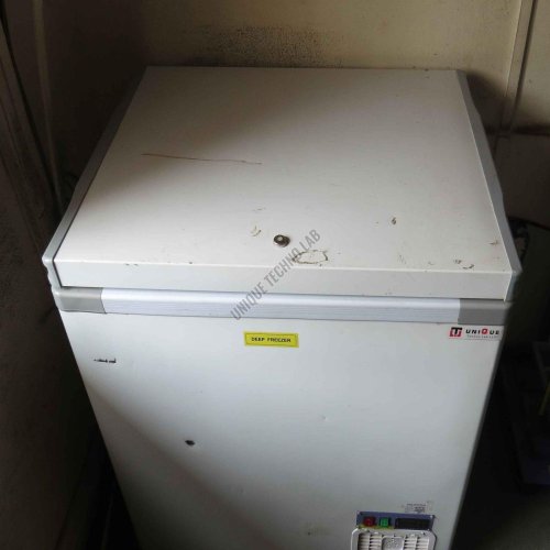 Vertical Freezer