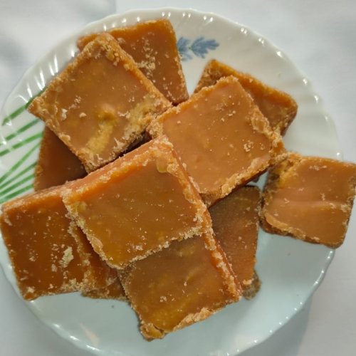 Plain Jaggery Cubes