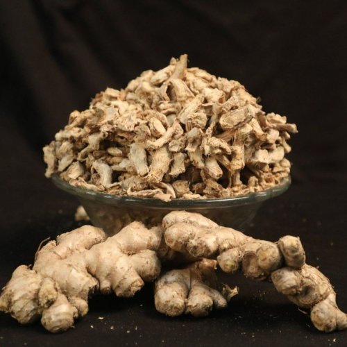 Dehydrated Ginger Flakes Dehydrated Ginger Flakes